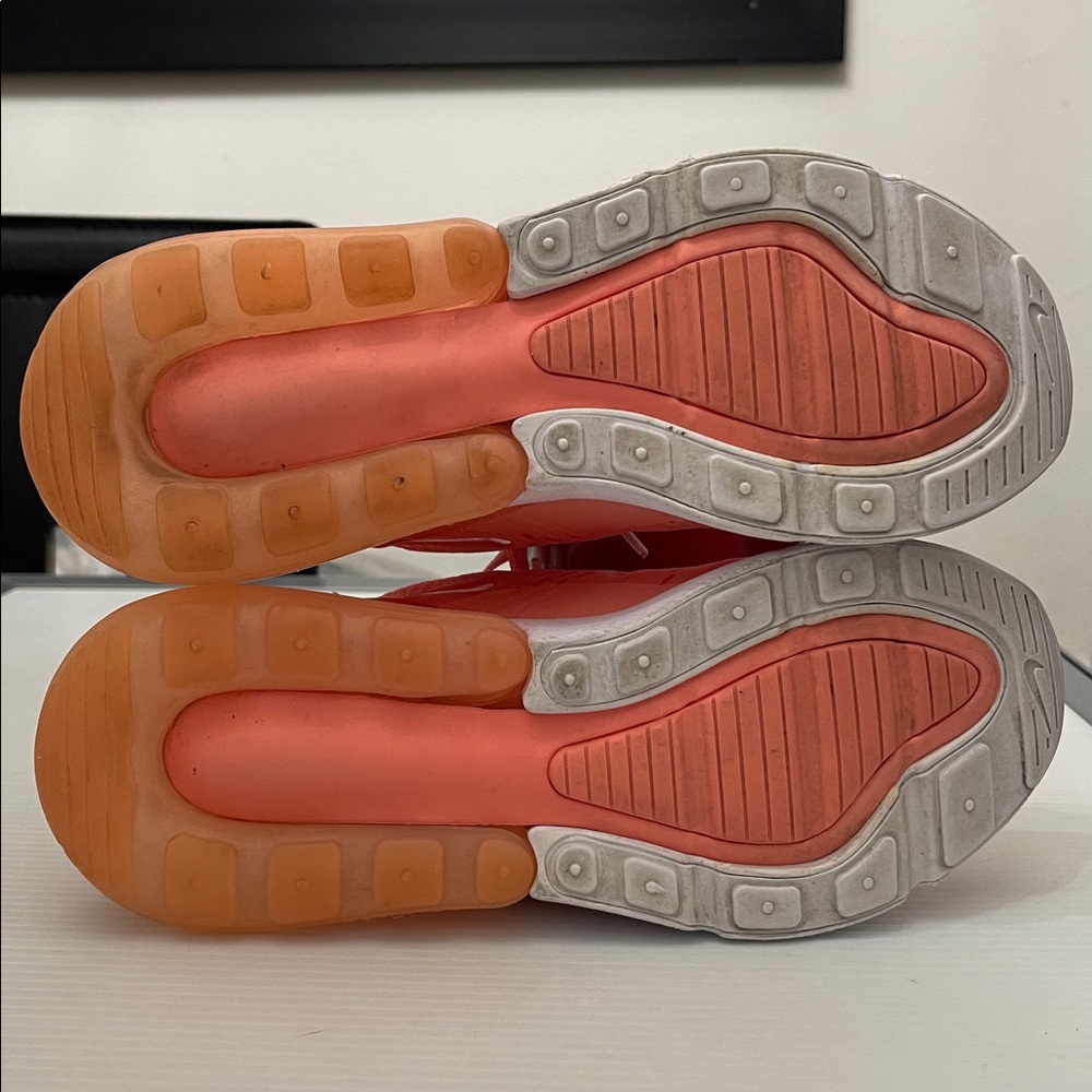 Nike Women's Air Max 270 Crimson Bliss White Running Sneakers Women’s Size 8 - Picture 14 of 14